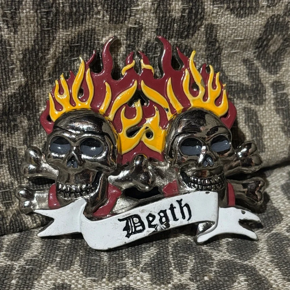 Skull & crossbone flame belt buckle punk biker goth belt buckle oversize buckle